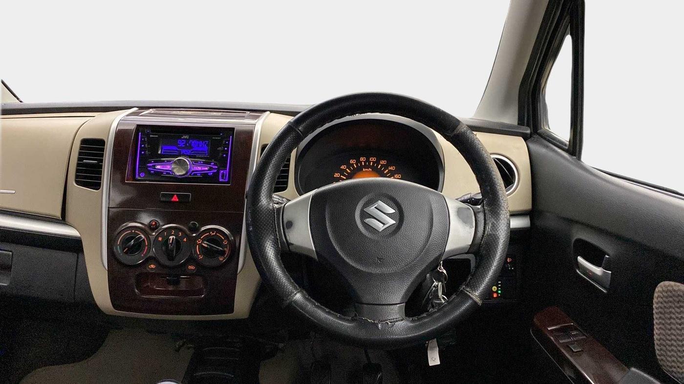 2018 Maruti Wagon R 1.0 LXI CNG, CNG, Manual, 87,192 km, Steering Wheel Close Up