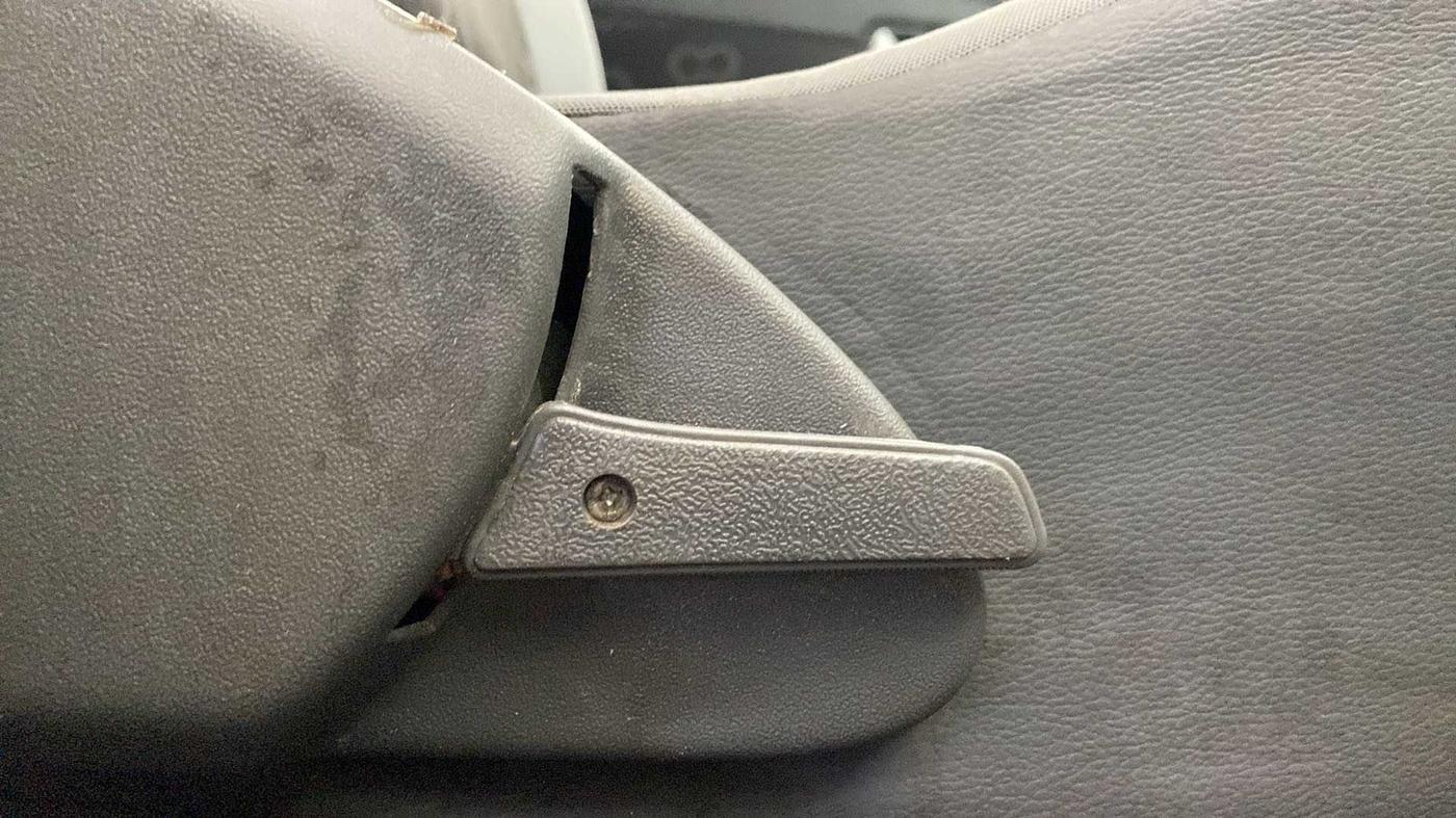 2013 Maruti Alto 800 LXI, Petrol, Manual, 70,076 km, Driver Side Adjustment Panel
