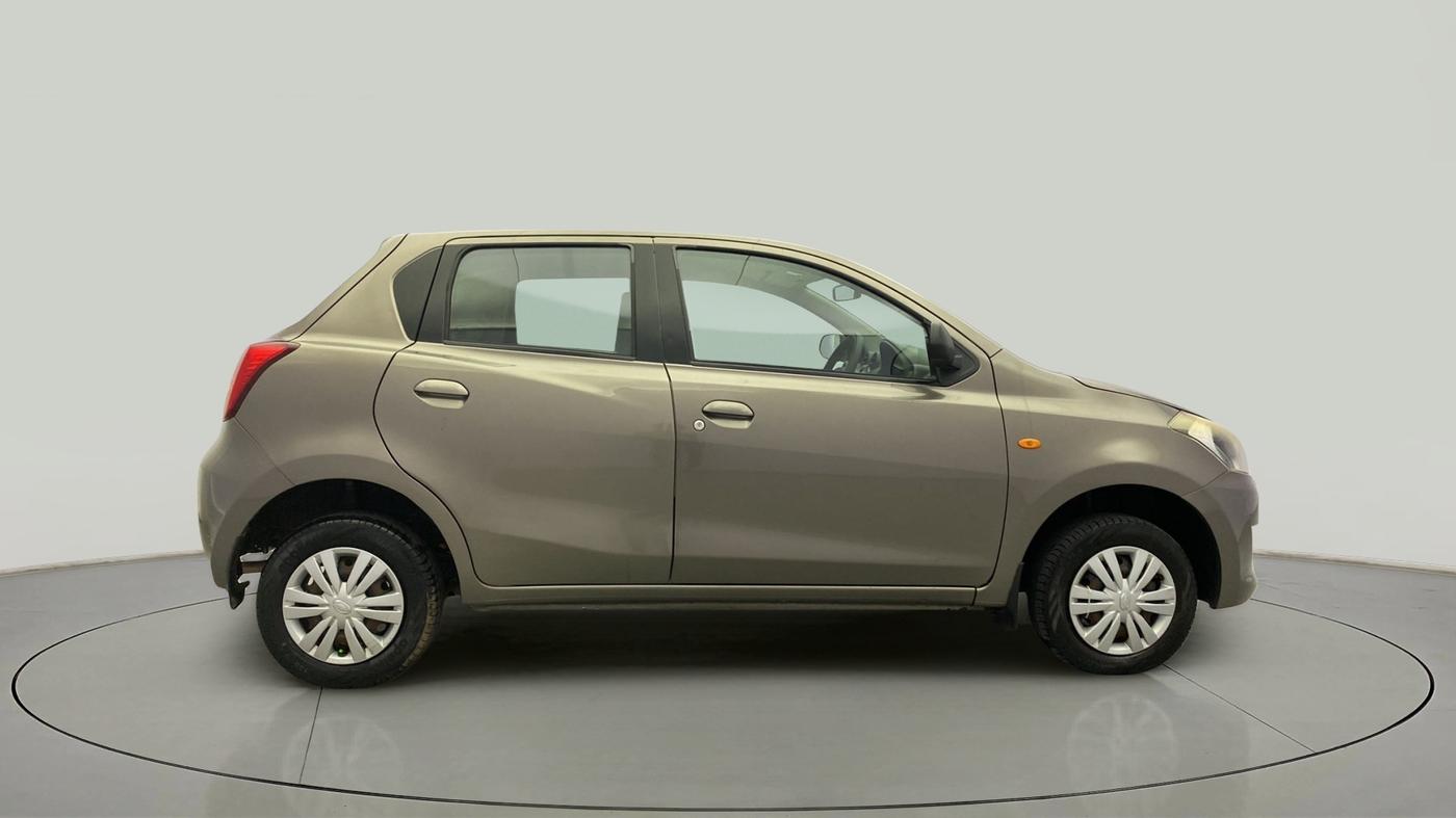 2015 Datsun Go T, Petrol, Manual, 39,629 km, Right Side View