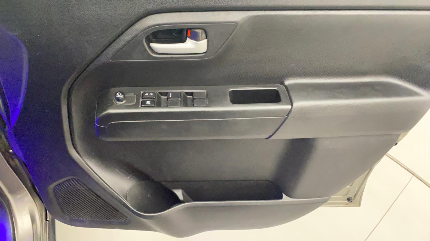 2021 Maruti New Wagon-R VXI 1.2, Petrol, Manual, 16,495 km, Driver Side Door Panels Control