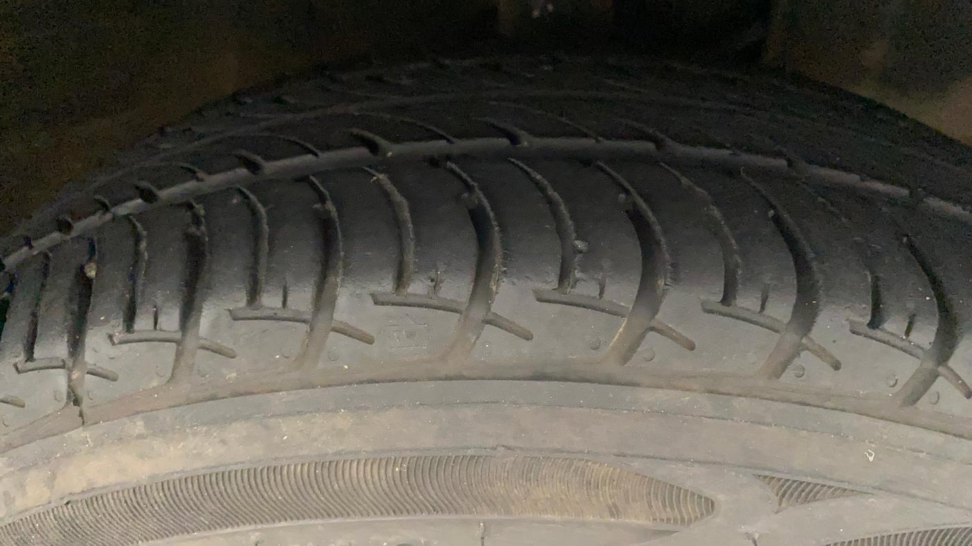 2021 Maruti New Wagon-R VXI 1.2, Petrol, Manual, 16,495 km, Right Front Tyre Tread