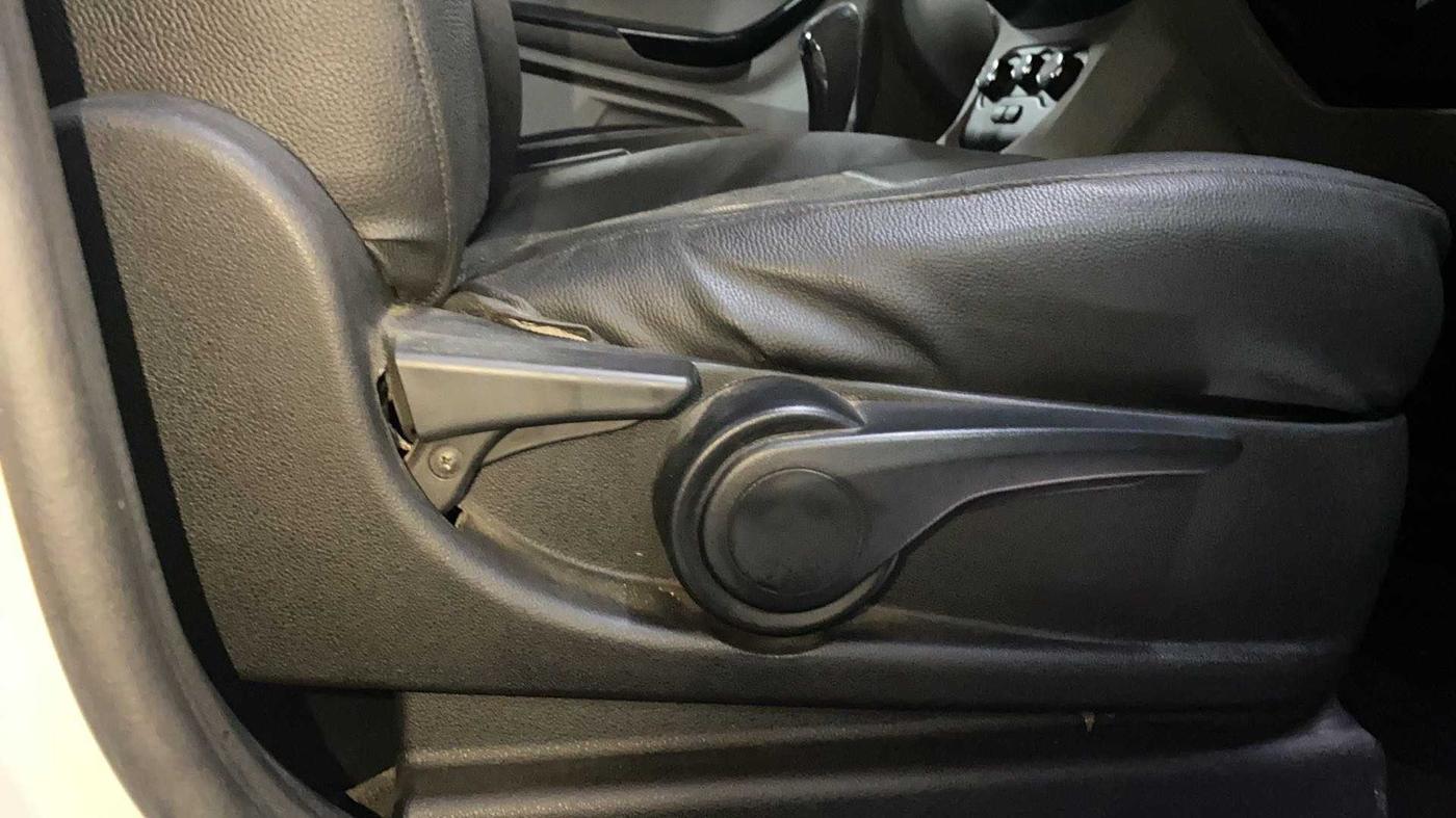 2017 Tata Tiago XZA PETROL, Petrol, Automatic, 23,019 km, Driver Side Adjustment Panel
