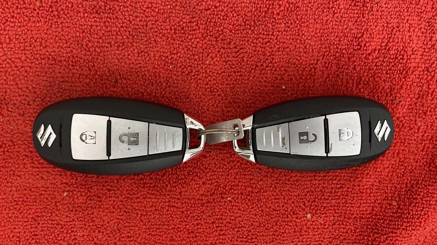 2016 Maruti Swift ZXI, Petrol, Manual, 77,053 km, Key Close Up