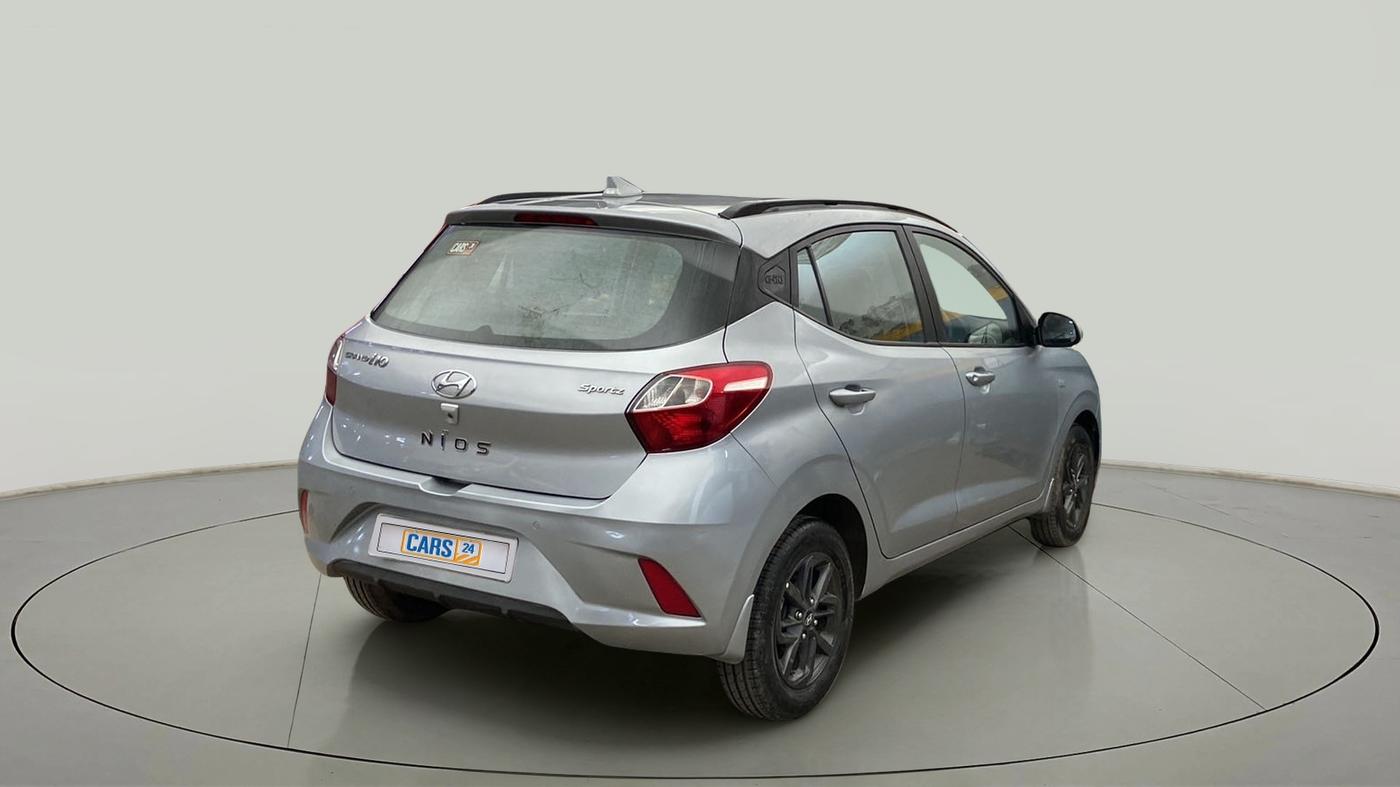2020 Hyundai GRAND I10 NIOS SPORTZ AMT 1.2 KAPPA VTVT, Petrol, Automatic, 20,450 km, Right Back Diagonal