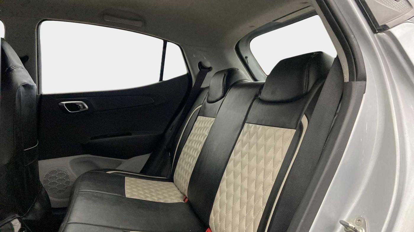 2020 Hyundai GRAND I10 NIOS SPORTZ AMT 1.2 KAPPA VTVT, Petrol, Automatic, 20,450 km, Right Side Rear Door Cabin