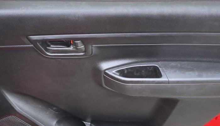 2021 Maruti S PRESSO VXI+, Petrol, Manual, 13,005 km, Driver Side Door Panels Control