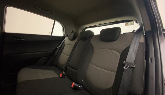 2017 Hyundai Creta SX PLUS AT 1.6 PETROL, Petrol, Automatic, 69,201 km, Right Side Rear Door Cabin