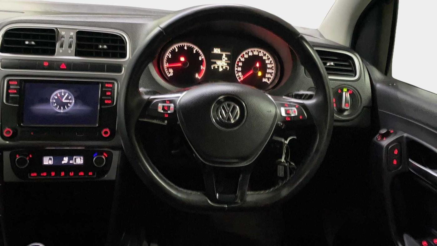 2020 Volkswagen Polo HIGHLINE 1.0L, Petrol, Manual, 42,608 km, Steering Wheel Close Up