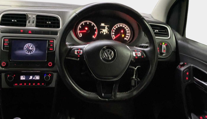 2020 Volkswagen Polo HIGHLINE 1.0L, Petrol, Manual, 42,608 km, Steering Wheel Close Up