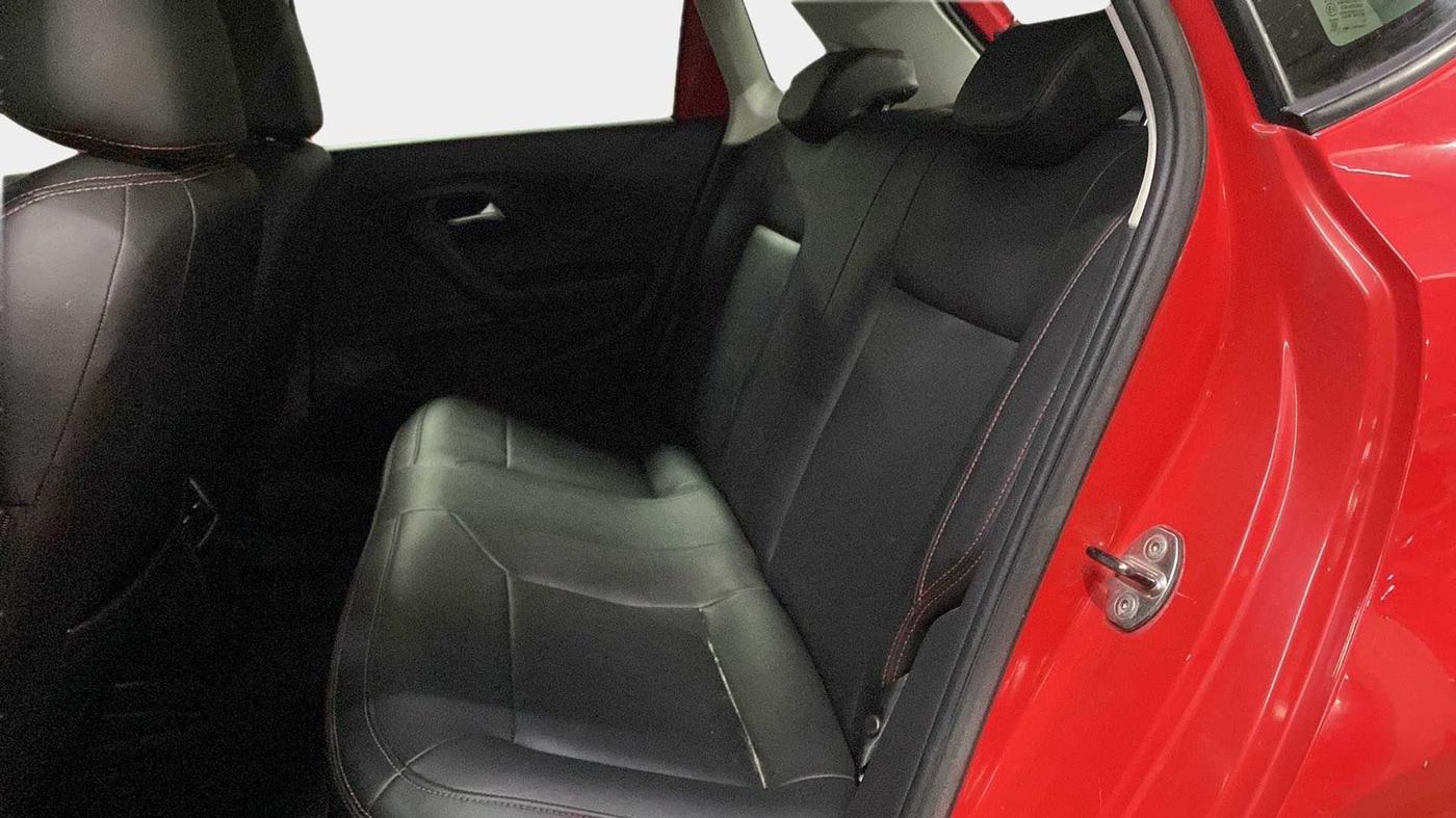 2020 Volkswagen Polo HIGHLINE 1.0L, Petrol, Manual, 42,608 km, Right Side Rear Door Cabin