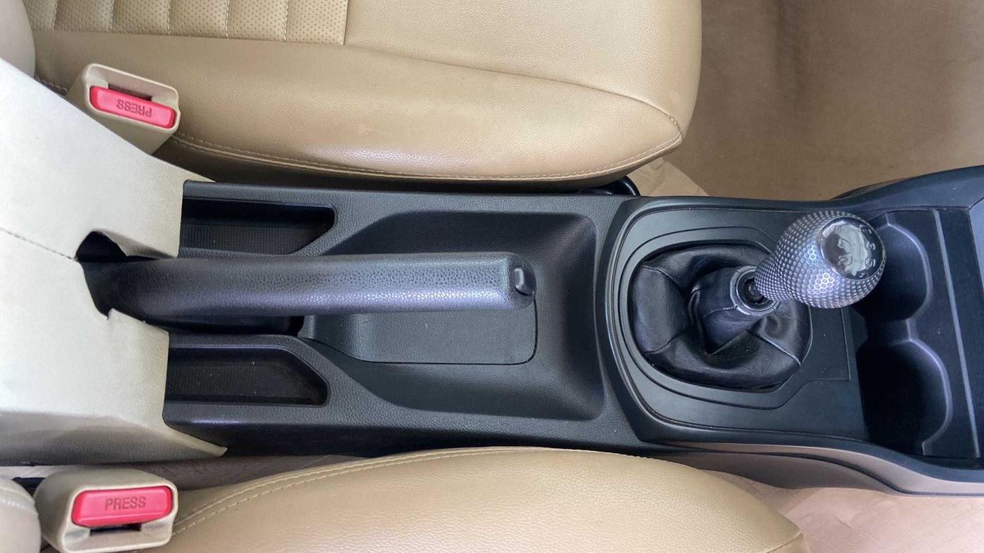 2016 Honda City 1.5L I-VTEC S MT, Petrol, Manual, 64,712 km, Gear Lever