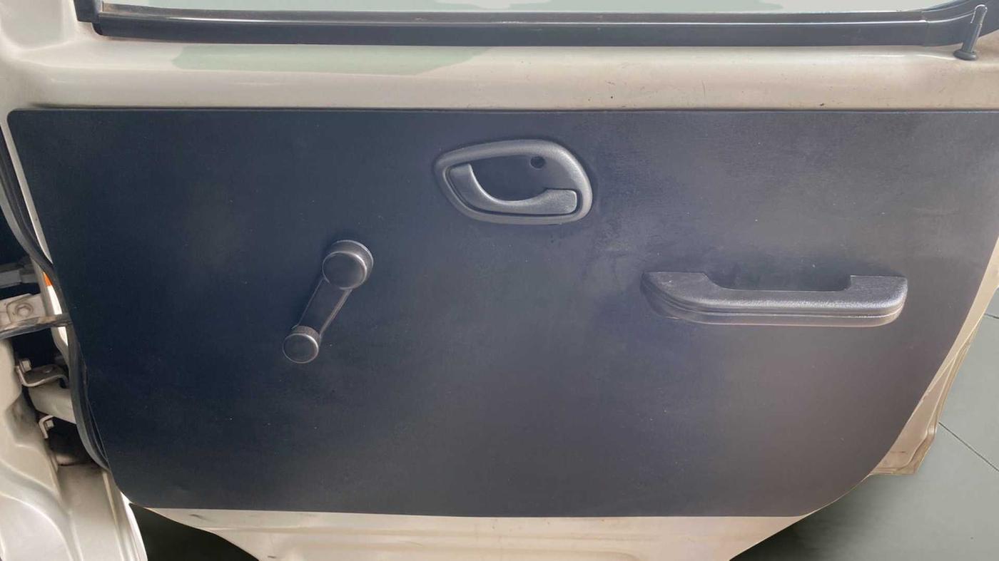2017 Maruti Eeco 5 STR WITH A/C+HTR, CNG, Manual, 93,158 km, Driver Side Door Panels Control