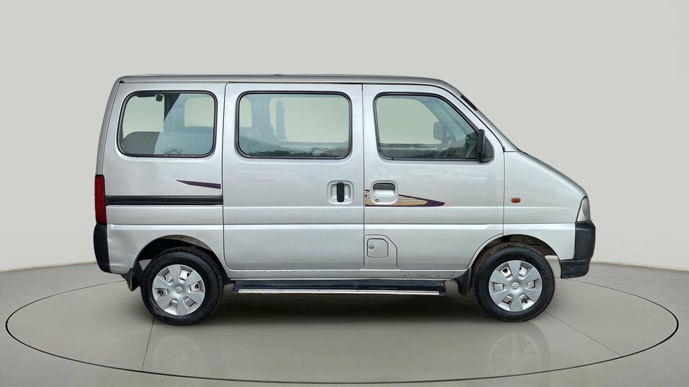2017 Maruti Eeco 5 STR WITH A/C+HTR, CNG, Manual, 93,158 km, Right Side View