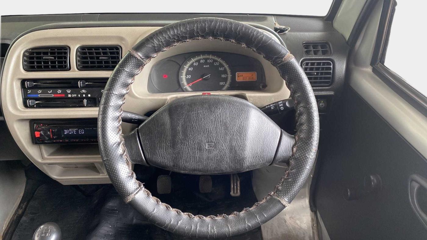2017 Maruti Eeco 5 STR WITH A/C+HTR, CNG, Manual, 93,158 km, Steering Wheel Close Up