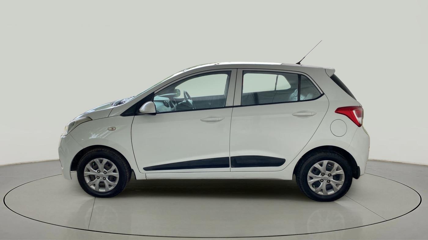 2015 Hyundai Grand i10 MAGNA 1.2 KAPPA VTVT, Petrol, Manual, 1,24,292 km, Left Side