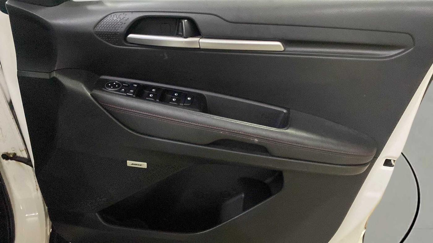 2020 KIA SONET GTX PLUS 1.0 IMT, Petrol, Manual, 35,635 km, Driver Side Door Panels Control