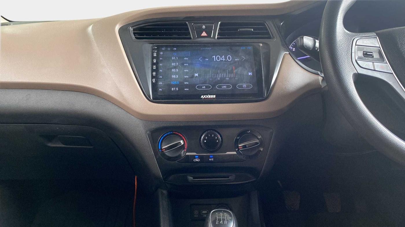 2015 Hyundai Elite i20 MAGNA 1.2, Petrol, Manual, 63,373 km, Air Conditioner