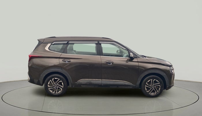 2022 KIA CARENS PRESTIGE PLUS 1.4 PETROL 7 STR, Petrol, Manual, 42,971 km, Right Side