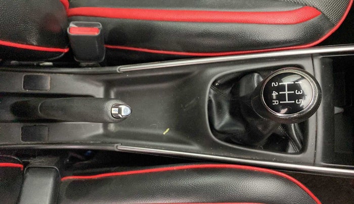 2019 Toyota Glanza V, Petrol, Manual, 31,957 km, Gear Lever