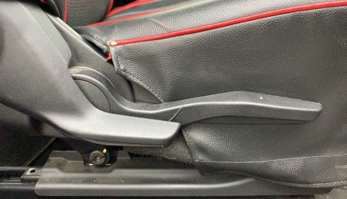 2019 Toyota Glanza V, Petrol, Manual, 31,957 km, Driver Side Adjustment Panel