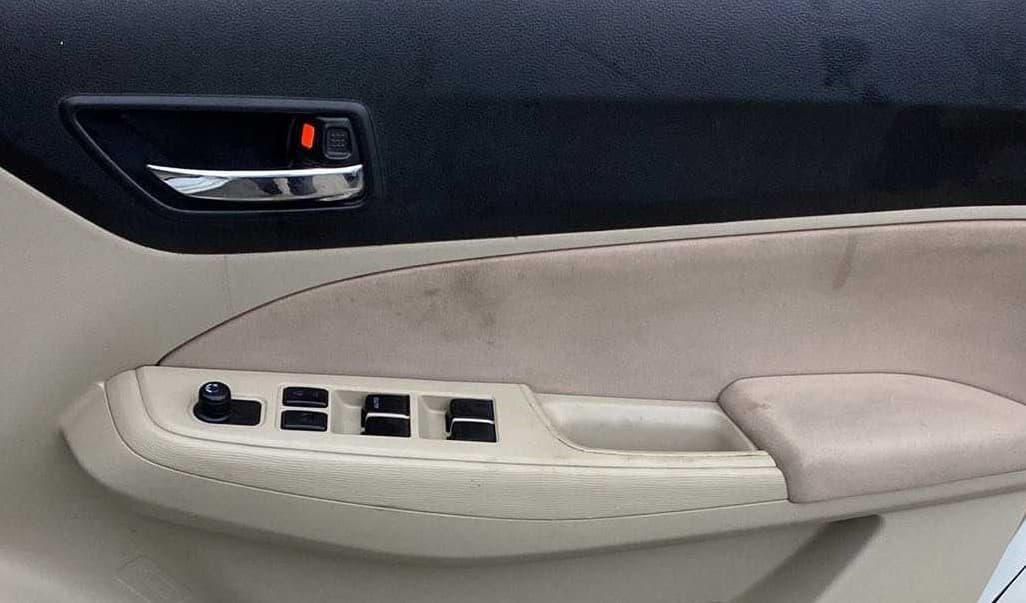 2018 Maruti Dzire VXI, Petrol, Manual, 67,120 km, Driver Side Door Panels Control