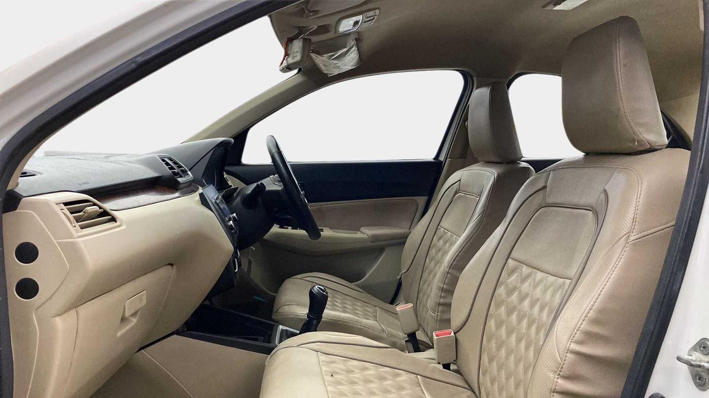 2018 Maruti Dzire VXI, Petrol, Manual, 67,120 km, Right Side Front Door Cabin
