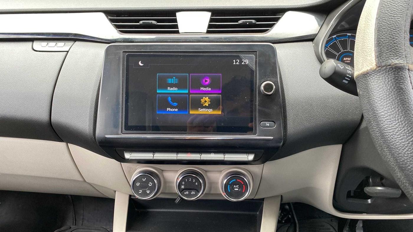 2022 Renault TRIBER RXT, Petrol, Manual, 5,750 km, Air Conditioner