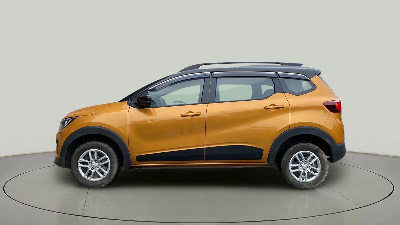 2022 Renault TRIBER RXT, Petrol, Manual, 5,750 km, Left Side