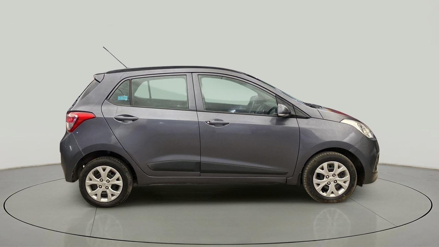 2015 Hyundai Grand i10 SPORTZ 1.2 KAPPA VTVT, Petrol, Manual, 99,454 km, Right Side View