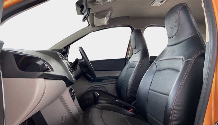 2017 Tata Tiago XT PETROL, Petrol, Manual, 57,607 km, Right Side Front Door Cabin