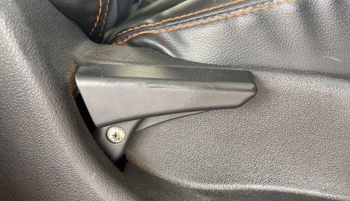 2017 Tata Tiago XT PETROL, Petrol, Manual, 57,607 km, Driver Side Adjustment Panel