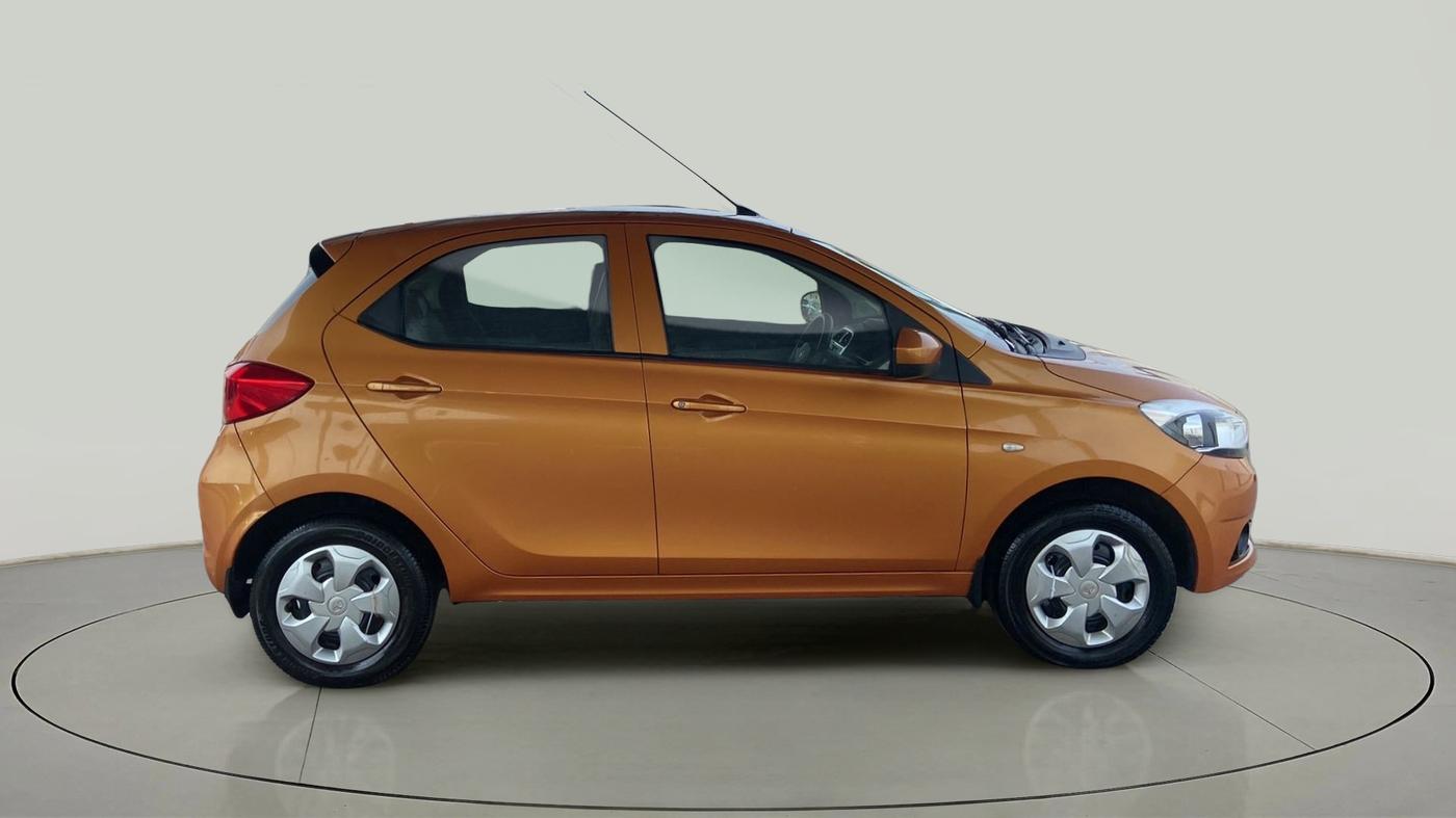 2017 Tata Tiago XT PETROL, Petrol, Manual, 57,607 km, Right Side View