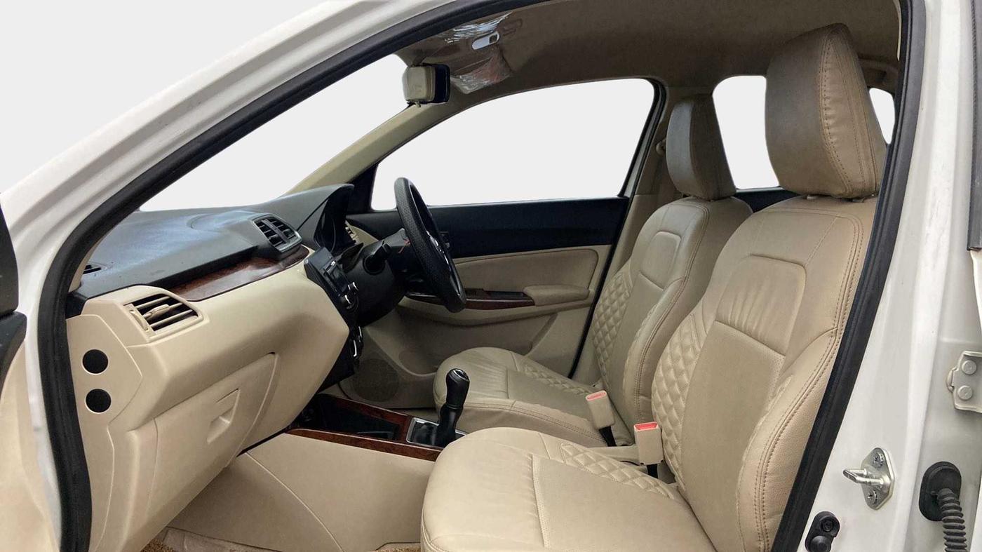 2018 Maruti Dzire VXI, Petrol, Manual, 40,157 km, Right Side Front Door Cabin