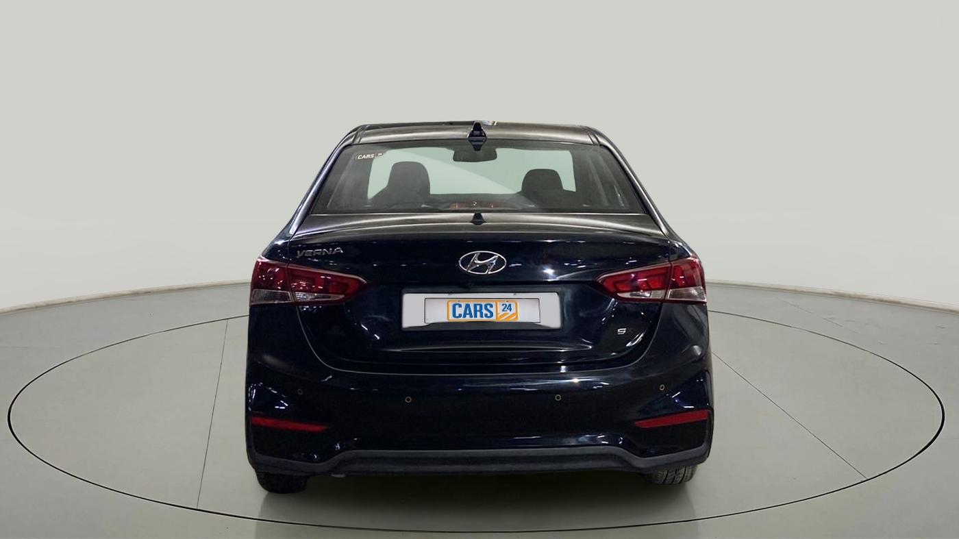 2020 Hyundai Verna 1.6 CRDI SX, Diesel, Manual, 60,592 km, Back/Rear