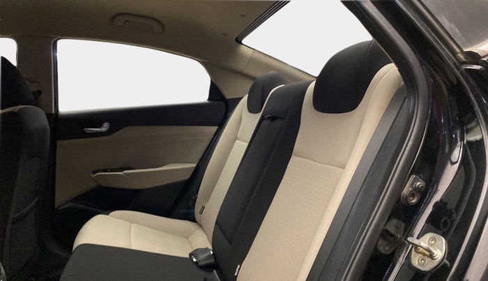 2020 Hyundai Verna 1.6 CRDI SX, Diesel, Manual, 60,592 km, Right Side Rear Door Cabin