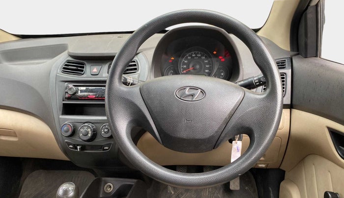 2017 Hyundai Eon D-LITE+, Petrol, Manual, 27,917 km, Steering Wheel Close Up