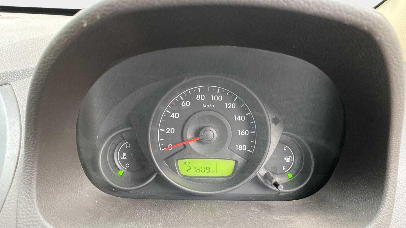 2017 Hyundai Eon D-LITE+, Petrol, Manual, 27,917 km, Odometer Image
