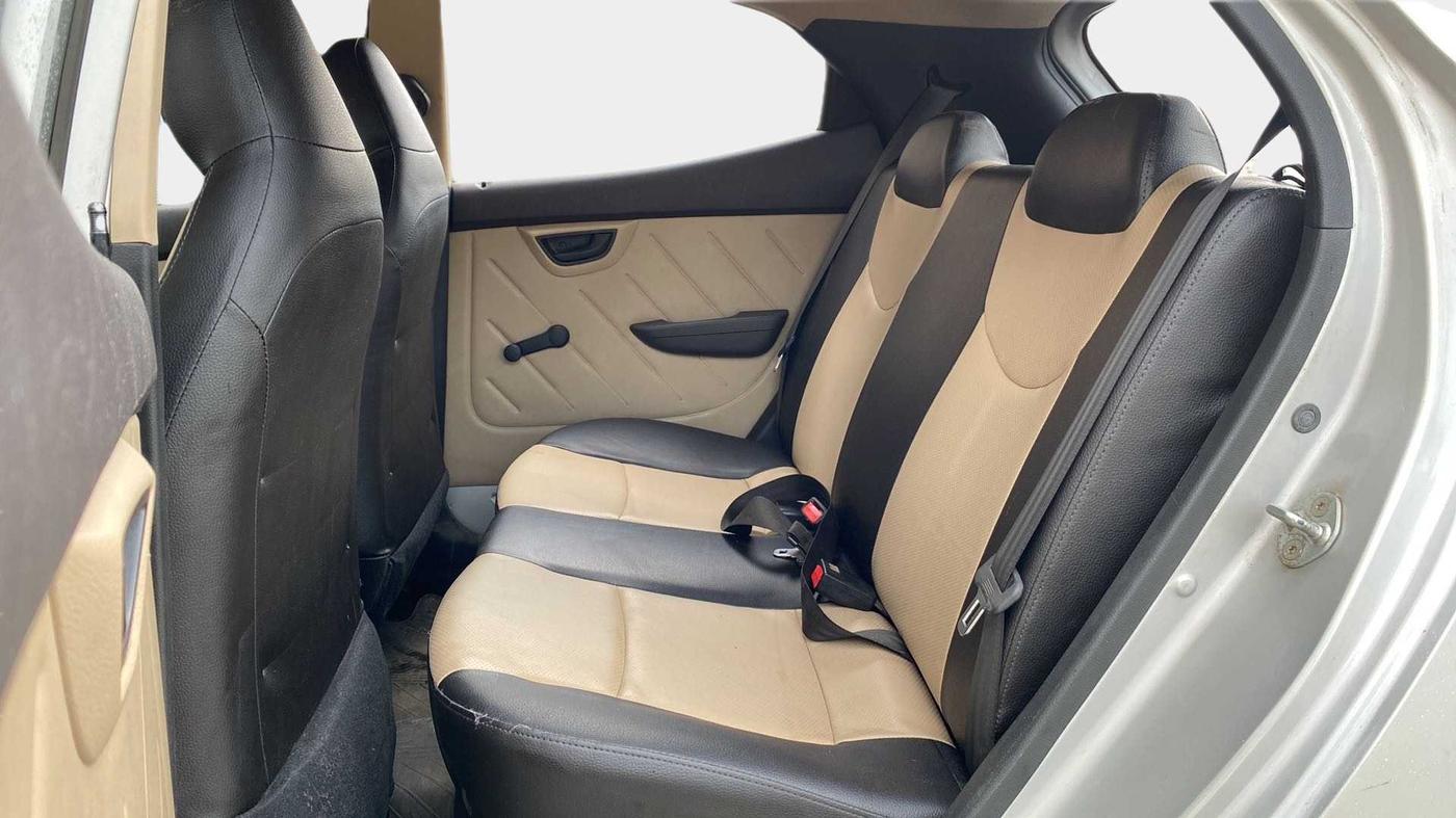 2017 Hyundai Eon D-LITE+, Petrol, Manual, 27,917 km, Right Side Rear Door Cabin