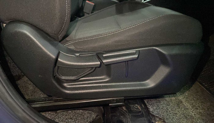 2019 Hyundai VENUE SX PLUS 1.0 TURBO DCT, Petrol, Automatic, 43,518 km, Driver Side Adjustment Panel