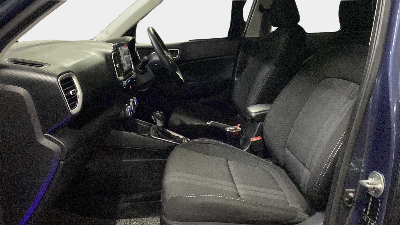 2019 Hyundai VENUE SX PLUS 1.0 TURBO DCT, Petrol, Automatic, 43,518 km, Right Side Front Door Cabin