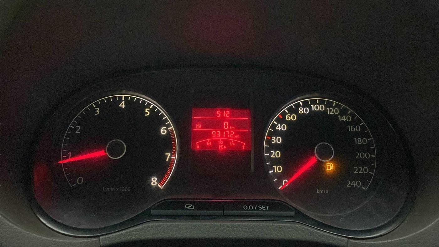 2012 Volkswagen Vento HIGHLINE 1.6 MPI, Petrol, Manual, 93,165 km, Odometer Image
