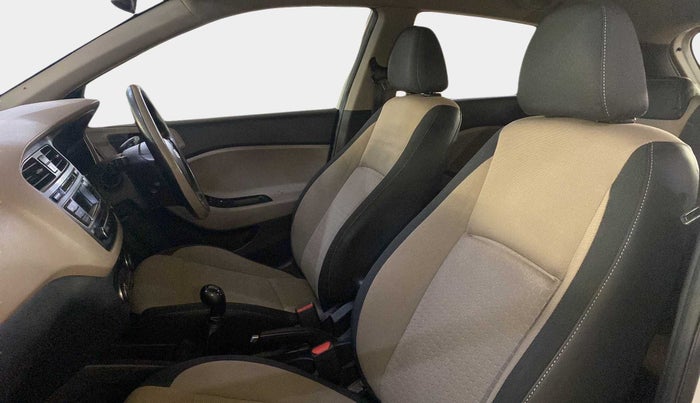 2015 Hyundai Elite i20 SPORTZ 1.2, Petrol, Manual, 75,841 km, Right Side Front Door Cabin