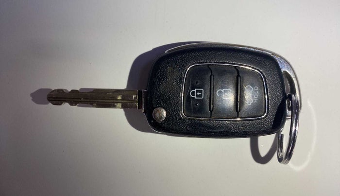 2015 Hyundai Elite i20 SPORTZ 1.2, Petrol, Manual, 75,841 km, Key Close Up