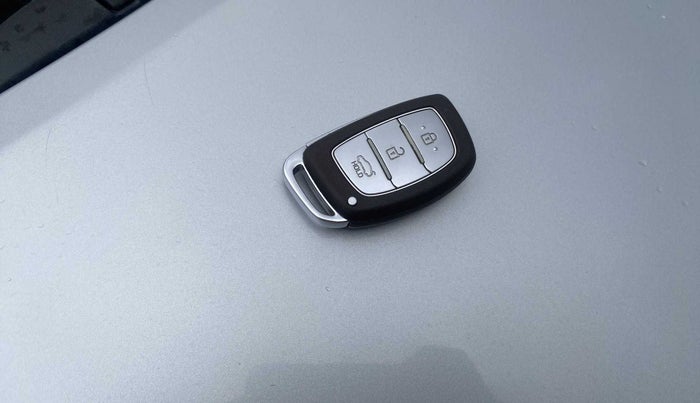 2014 Hyundai Grand i10 ASTA AT 1.2 KAPPA VTVT, Petrol, Automatic, 60,850 km, Key Close Up
