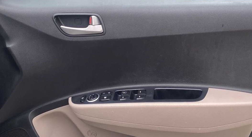 2014 Hyundai Grand i10 ASTA AT 1.2 KAPPA VTVT, Petrol, Automatic, 60,850 km, Driver Side Door Panels Control
