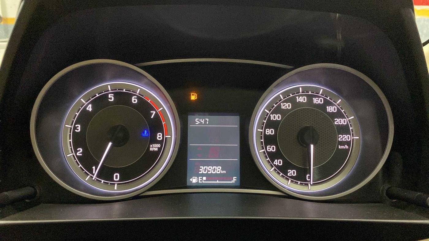 2020 Maruti Dzire VXI, CNG, Manual, 30,892 km, Odometer Image