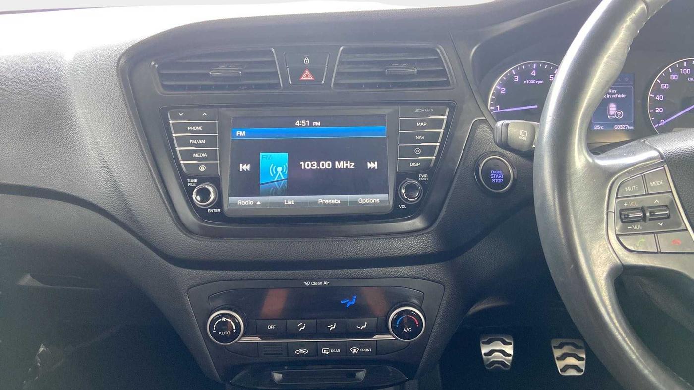2016 Hyundai i20 Active 1.2 SX, Petrol, Manual, 68,396 km, Air Conditioner