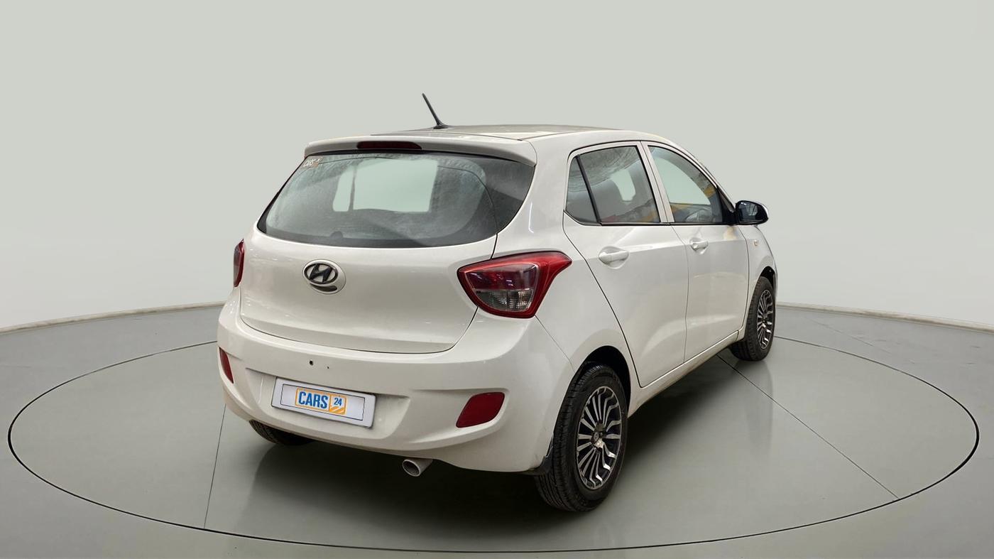 2015 Hyundai Grand i10 MAGNA 1.2 KAPPA VTVT, Petrol, Manual, 40,685 km, Right Back Diagonal