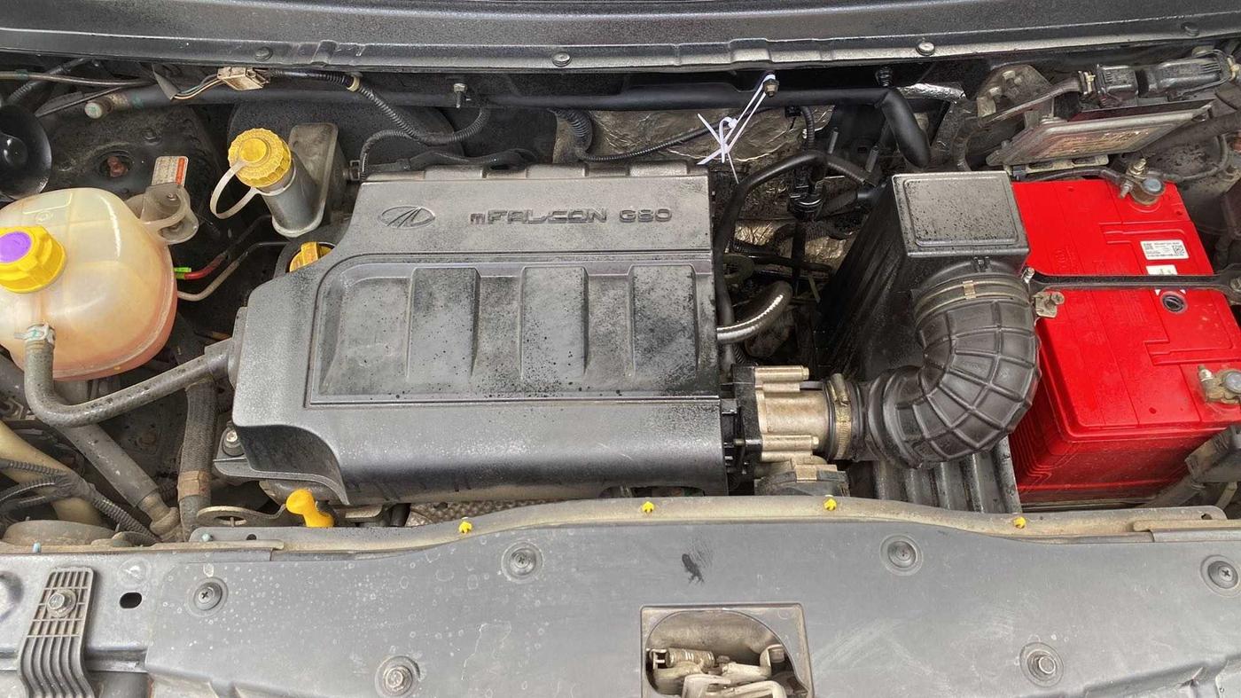 2017 Mahindra Kuv100 K8 6 STR, Petrol, Manual, 45,418 km, Open Bonet