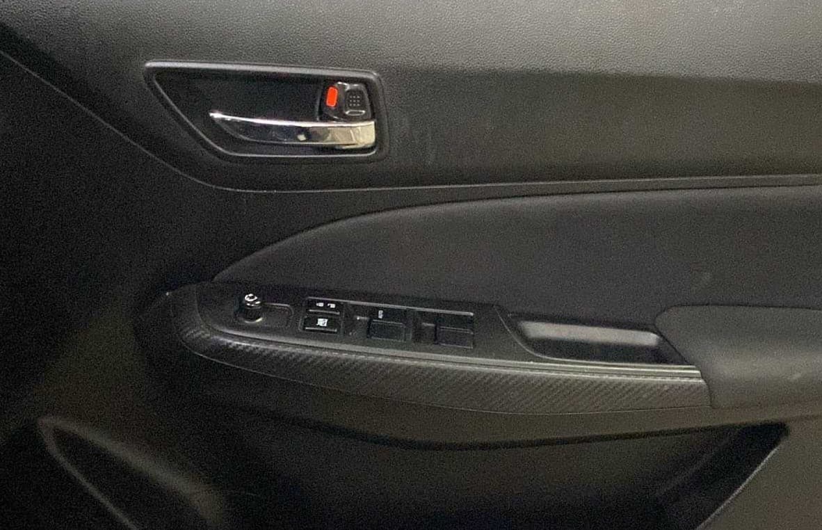 2019 Maruti Swift VXI, Petrol, Manual, 13,167 km, Driver Side Door Panels Control